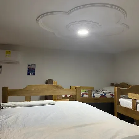 Guest house Casa W